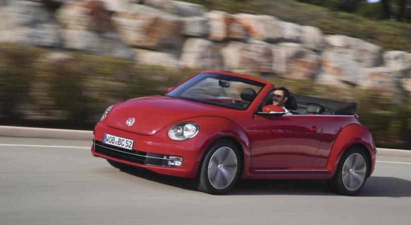  VW BEETLE CABRIOLET SPORT - Un mythe habillement ressuscité. DR