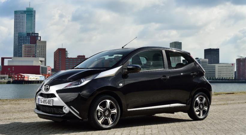 TOYOTA AYGO. DR