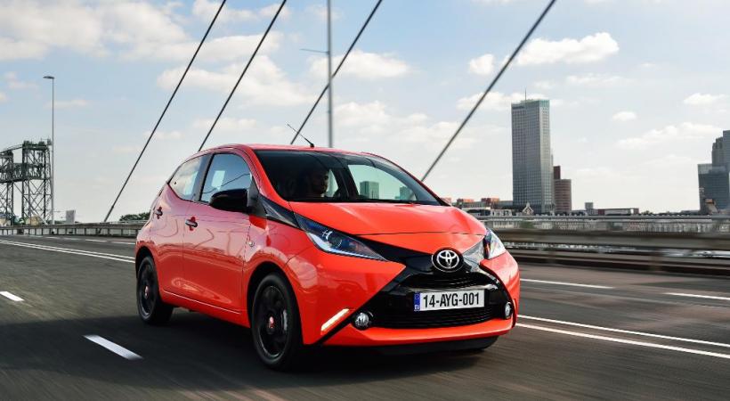 TOYOTA AYGO. DR