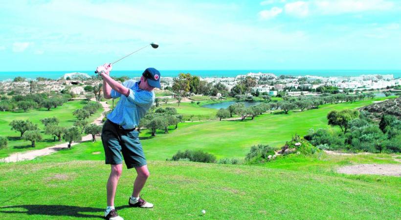 Une porte ouverte sur des vacances de rêve. PH. AIR MARIN Les magnifiques greens du El Kantaoui golf Course. PH. ONTT Des plages idéales pour le repos balnéaire. PH. AIR MARIN 