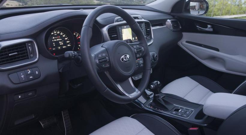  KIA SORENTO 2.2 CRDI STYLE 