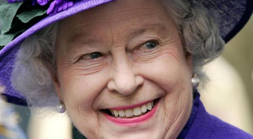  La reine Elizabeth II DR
