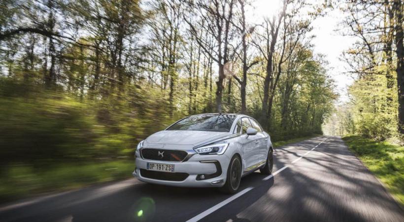 DS 5 HYBRID 4X4 ETG6. dr