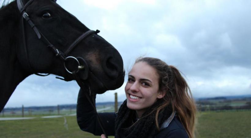  Mathilde Cruchet. dr 