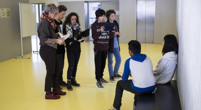  Les élèves en plein tournage. MISSON