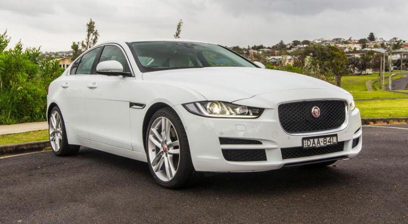 JAGUAR XE 2.0T PRESTIGE