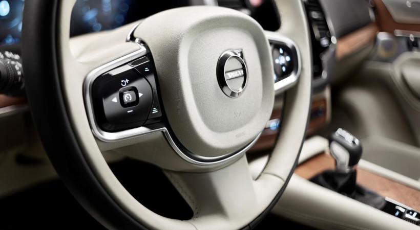  VOLVO X-90 D5 AWD 