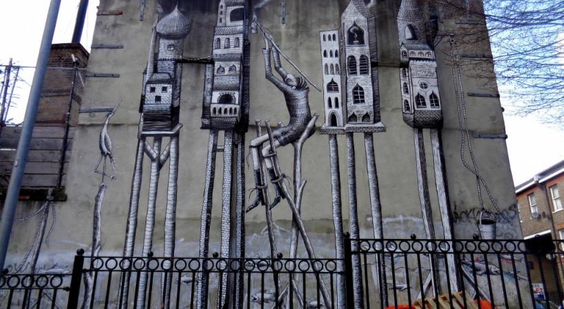 Une rue de la capitale britannique qui a gagné des couleurs éphémères. Certains artistes se sont spécialisés dans l’illustration animalière. Certaines œuvres se cachent dans des arrière-cours. 