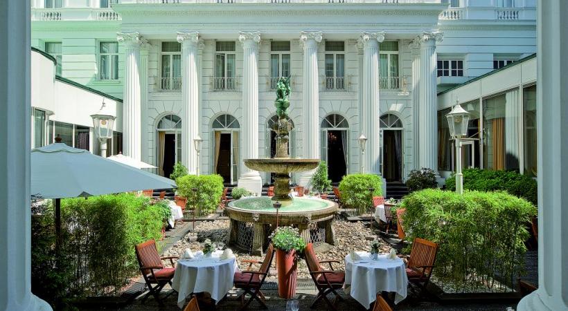 L’Hôtel Atlantic est situé au bord du Lac Alster, à Hambourg.