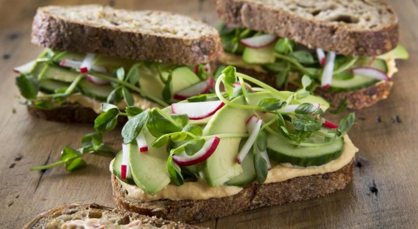  Le houmous, un plat très tendance, notamment à l'heure de l'apéro. DR
