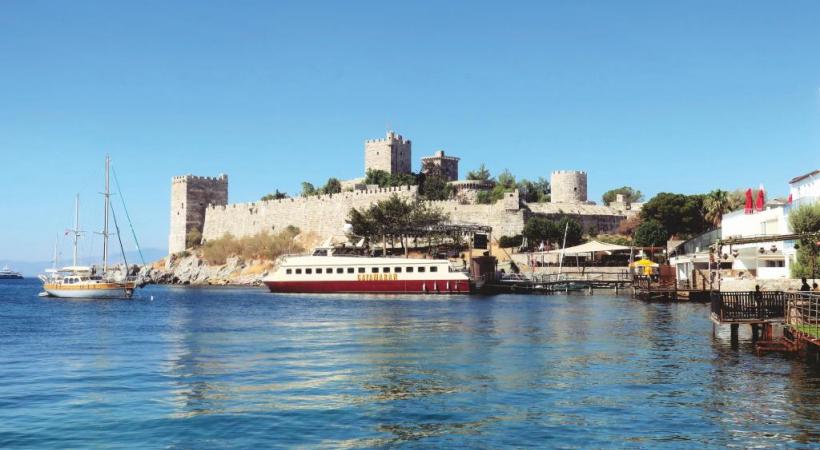 Les origines du château Saint-Pierre remontent au XVe siècle.