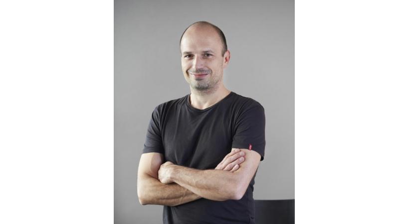  Yan Desarzens 