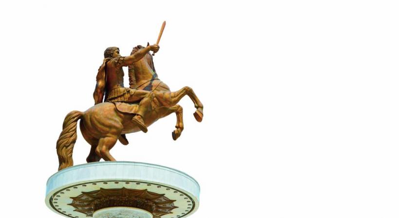 Le lac Ohrid est une étape incontournable lors d’un voyage en terres macédoniennes. DR Les monastères sont légion en Macédoine. DR. Les statues tentent de faire croire à un glorieux passé. DR Skopje est une capitale particulièrement atypique. DR 