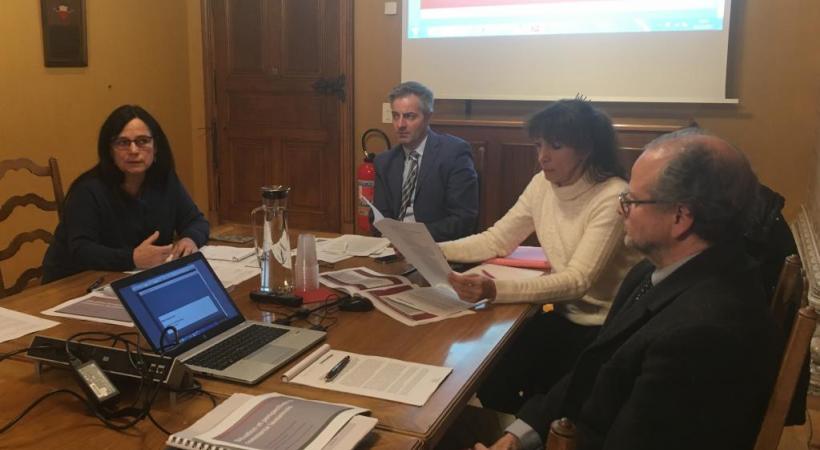 Le municipal Pierre-Antoine Hildbrand dévoile en conférence de presse les mesures prises par la Ville pour dynamiser le commerce. dr