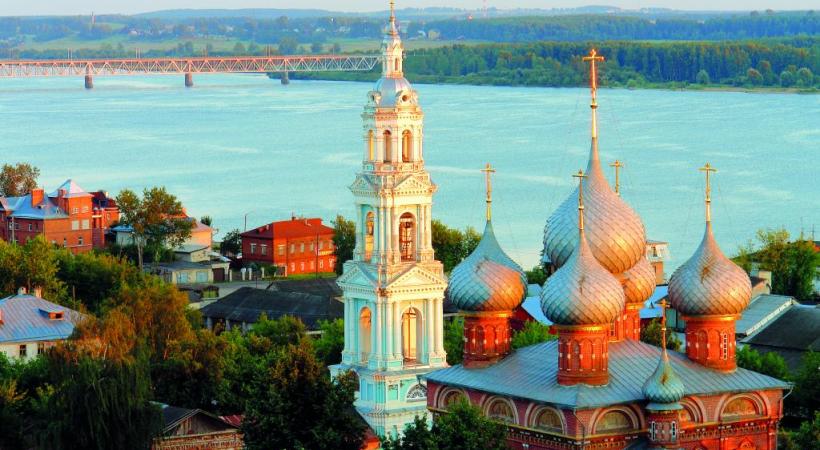 Saint-Pétersbourg (ex-Leningrad) est surnommée la Venise du Nord en raison de sa ressemblance, par endroits, avec la sublime italienne. ISTOCK L’Ermitage, à Saint-Pétersbourg, est l’un des plus anciens musées d’art au monde. FOTOLIA    Le métro de Moscou et ses luxueuses stations: de véritables œuvres d’art. DR La capitale Moscou concentre un tiers environ de l’économie du pays. ISTOCK 