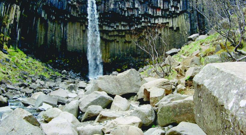  La géologie confère au paysage  ses étonnantes couleurs. 