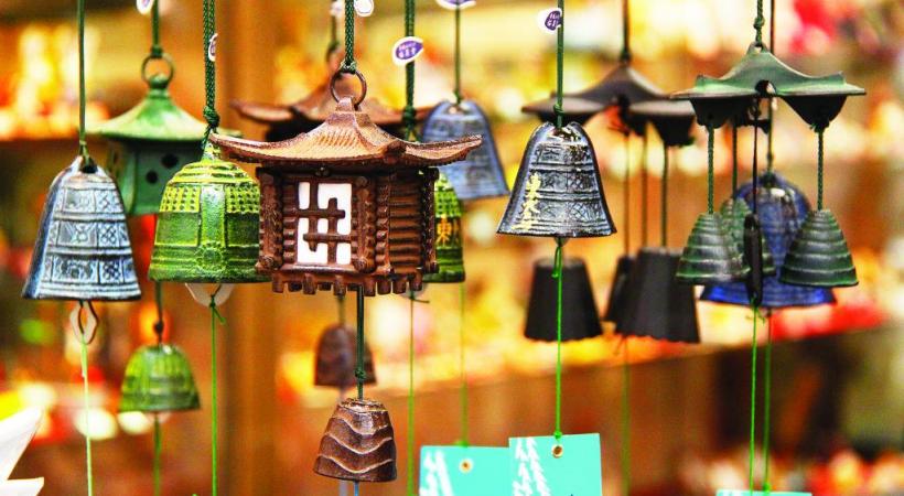 Les boutiques regorgent de souvenirs aux accents zen. PIXABAY