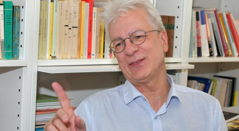 Dominique Bourg, un Lausannois engagé pour l’écologie et pour l’Europe. VERISSIMO
