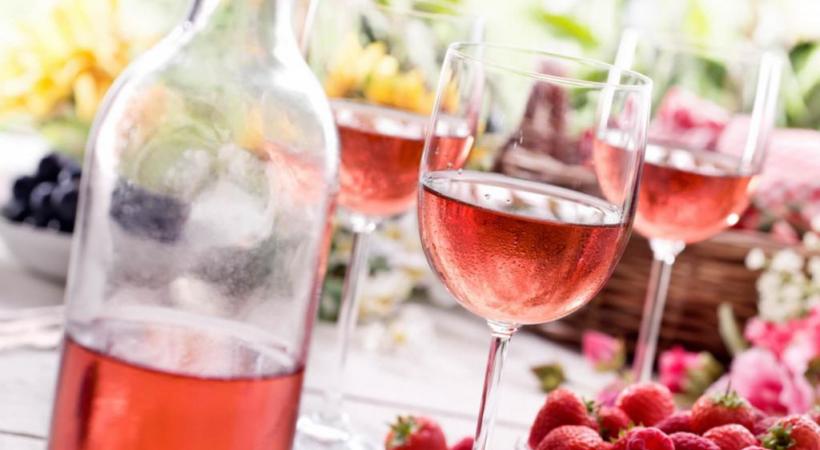 Qu’ils soient suisses ou étrangers, les rosés ont la cote. DR