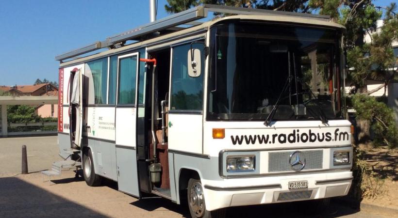 Le RadioBus va prendre ses quartiers Place Pépinet durant toute la durée des JOJ. DR