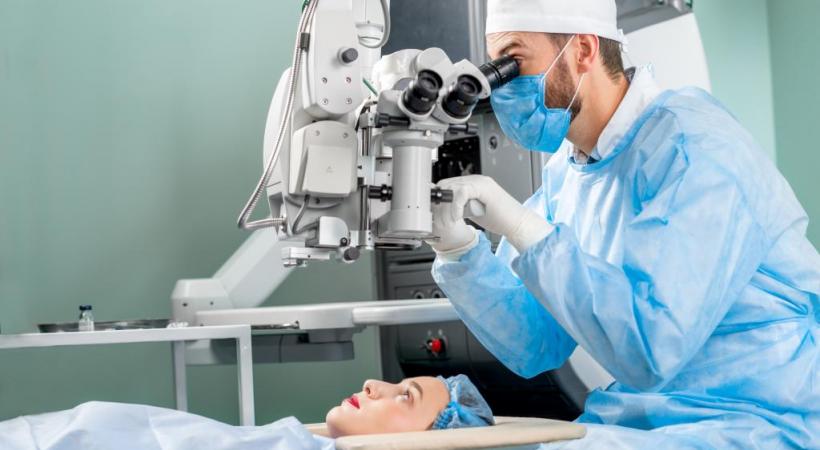 Une intervention indolore et pratiquée en ambulatoire. 123RF