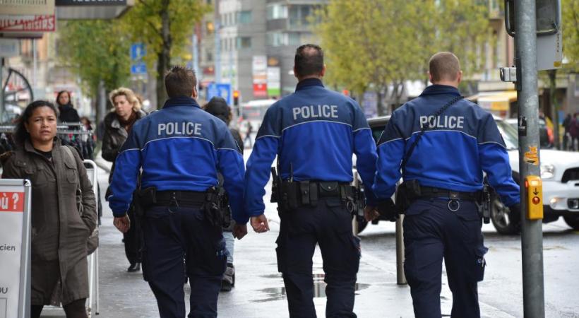 Diminuer la taille des patrouilles permet de les démultiplier et d’augmenter la visibilité policière. VERISSIMO