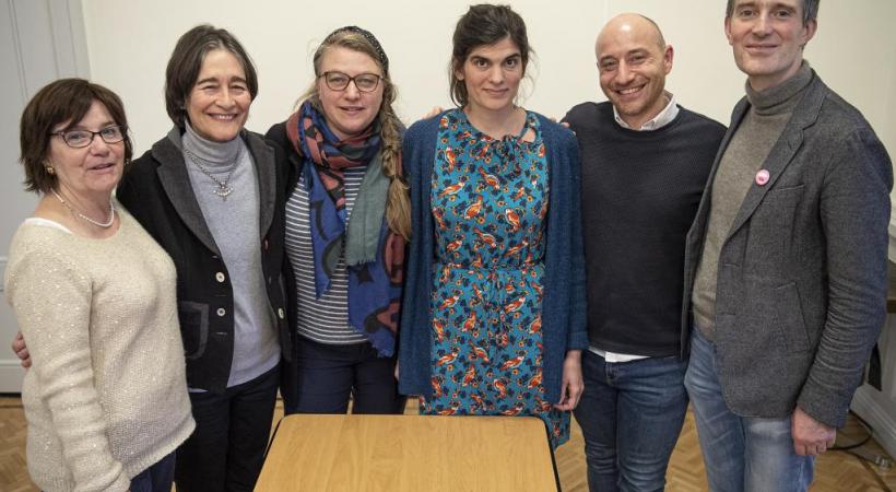 Les lauréats aux côtés du municipal David Payot. SIEBER/ARC