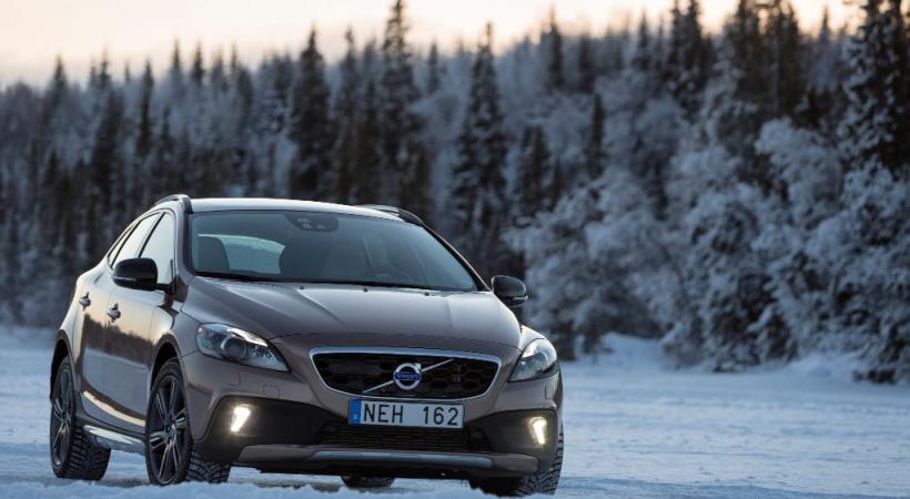  VOLVO V40 CROSS COUNTRY D4