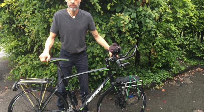 Yves Auberson, un battant qui a choisi le sport pour contrer la maladie. WULLSCHLEGER