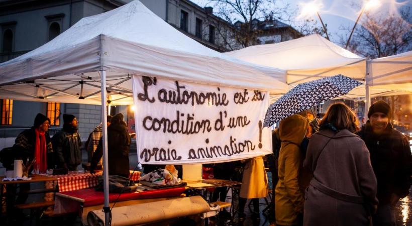 En décembre dernier, les animateurs de la FASL avaient manifesté Place de la Riponne contre la volonté de la Ville de «municipaliser» l‘animation culturelle. MISSON