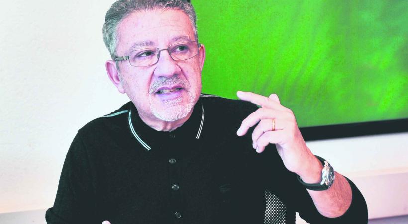 Près d'un an après la parution de son livre, Nabil Malek est toujours persona non grata à Dubaï. Valdemar Verissimo