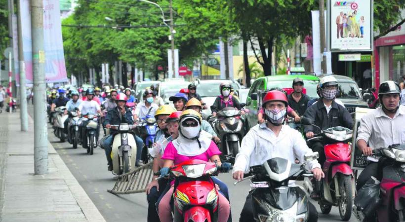Intense trafic deux-roues.