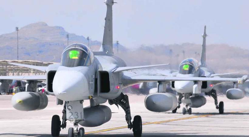 «Les Gripen sauront aussi détecter l'eau chaude».C'est pourtant pas Maurer qui l'a inventée.