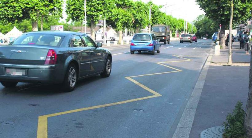 Les voitures circulant le long des quais d'Ouchy et de Belgique ne dérangent pas les commerçants et hôteliers. 