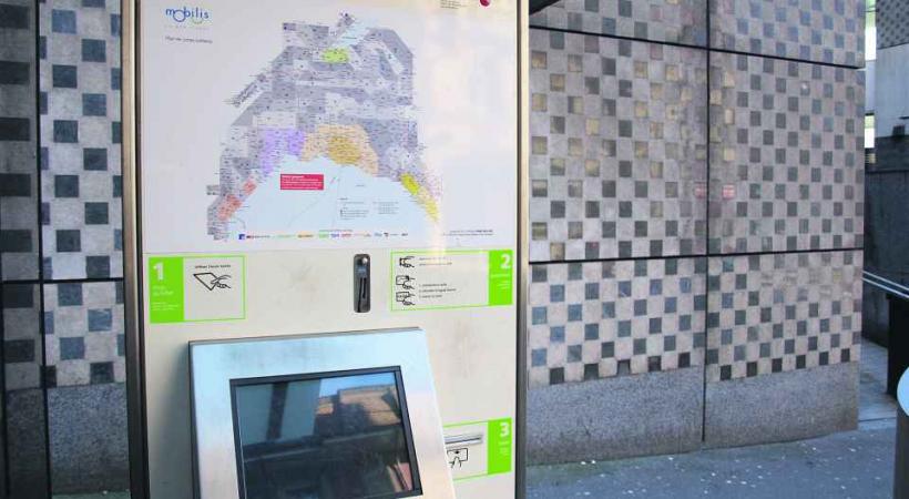 Un distributeur en panne impose d'en informer le conducteur. 
