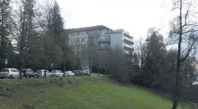La Clinique Sylvana, située à deux pas du centre d'Epalinges, pourrait devenir le pôle gériatrique du canton.