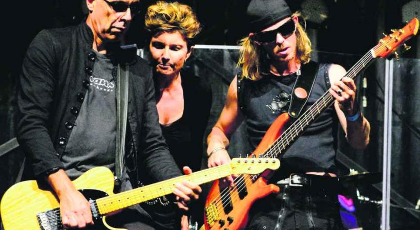 Les deux groupes de rock suisse Handle Care et Mary’s Private Eyes